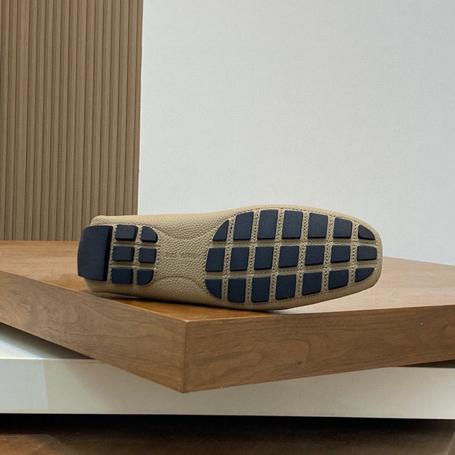LV LOAFER IN DARK CREAM WRINKLE CALFSKIN WITH SILVER LOGO