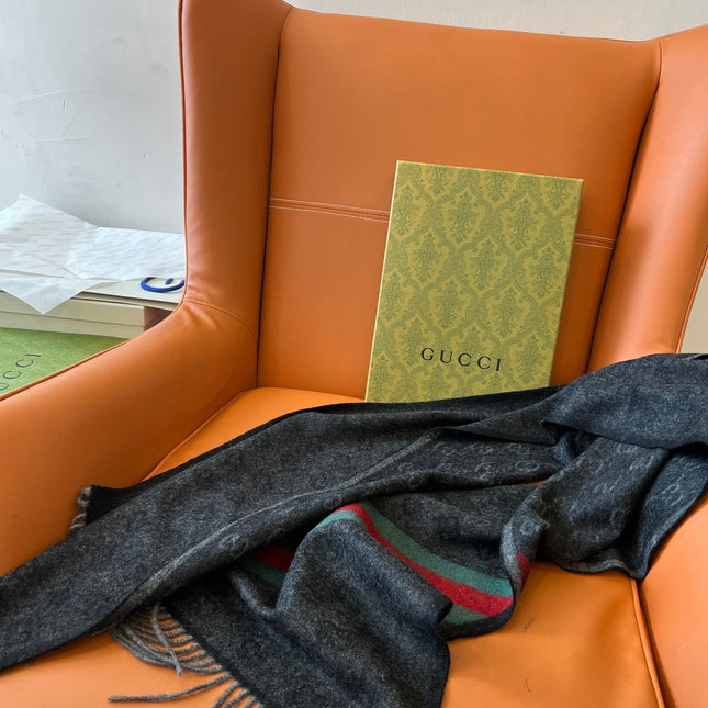 GUCCI 25S SCARF 190 IN WOOL 636371