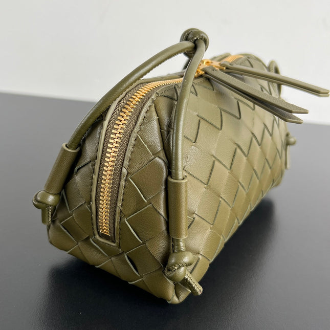 CONCERT POUCH 18 IN ARMY GREEN LAMBSKIN