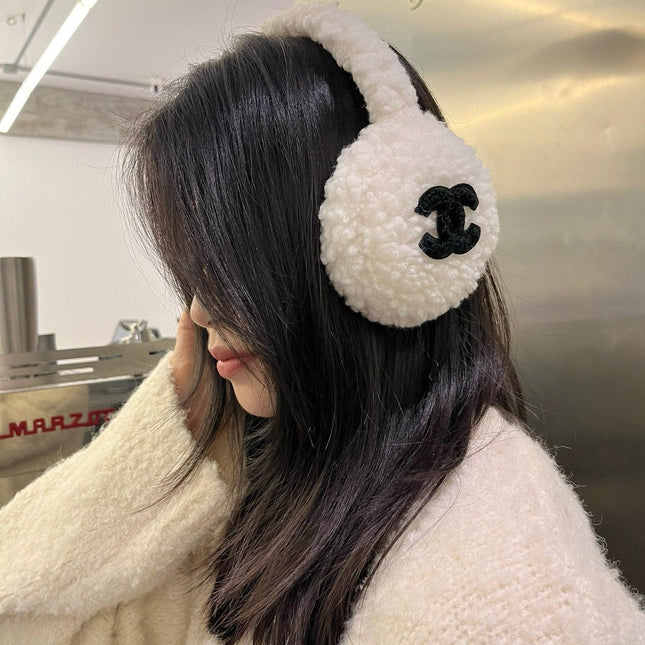 CHANEL 25S SKI EARMUFFS 492586