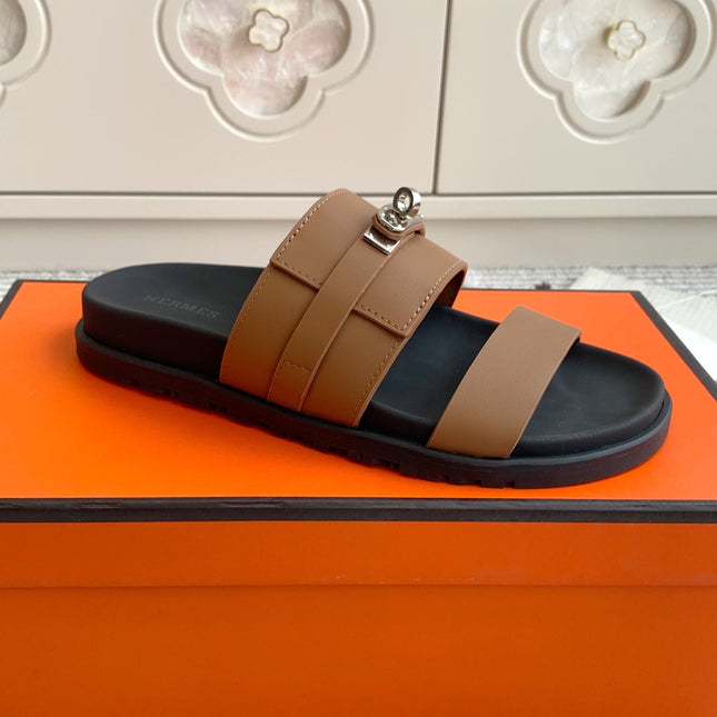 HM 26S KELLY BUCKLE DOUBLE STRAP SANDALS IN BROWN CALFSKIN GOLD HARDWARE
