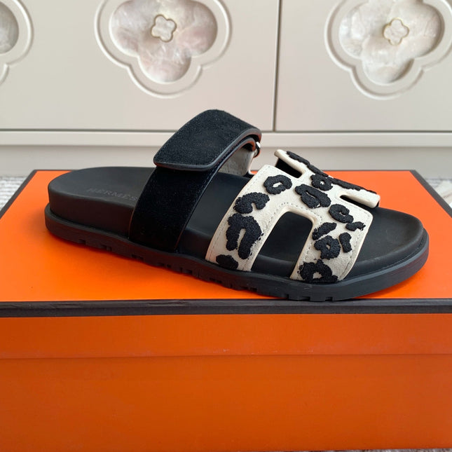 HM 26S CHYPRE SANDALS IN WHITE MIX BLACK SUEDE WITH EMBROIDERED PATTERN STRAP