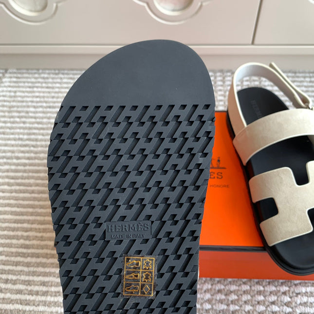 HM 26S CHYPRE SANDAL WITH BACK STRAP IN CREAM WHITE SUEDE
