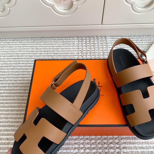 HM 26S CHYPRE SANDAL WITH BACK STRAP IN BROWN CALFSKIN