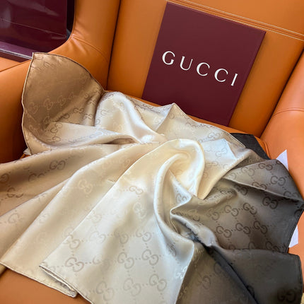 GUCCI 25S SCARF 90 IN SILK 600369