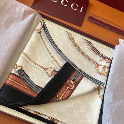 GUCCI 25S SCARF 90 IN SILK 679800