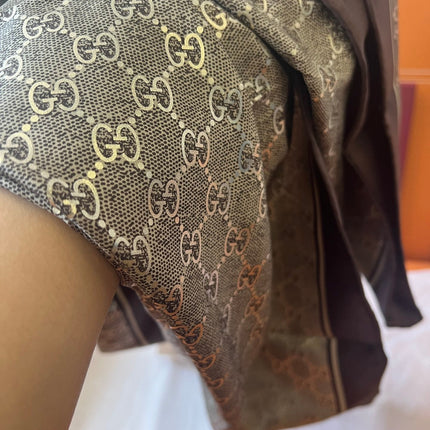 GUCCI 26S SCARF 90 IN SILK 816288
