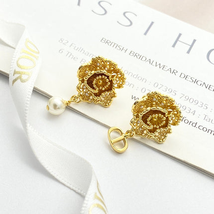 CD 26S VINTAGE FLORAL PEARL DROP EARRINGS IN GOLD METAL 631772