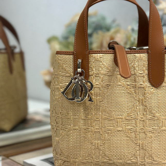 DIOR 26S TOUJOURS BAG 18 IN BROWN AND BEIGE RAFFIA