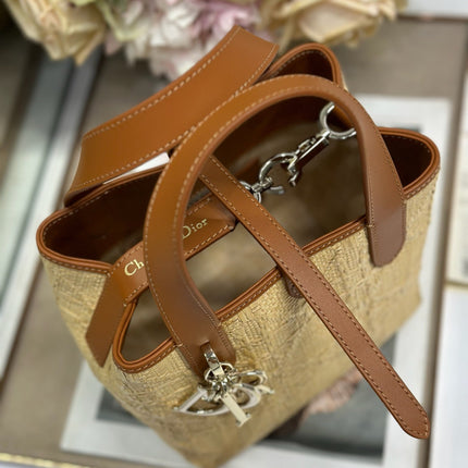 DIOR 26S TOUJOURS BAG 18 IN BROWN AND BEIGE RAFFIA
