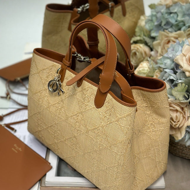 DIOR 26S TOUJOURS BAG 37 IN BROWN AND BEIGE RAFFIA