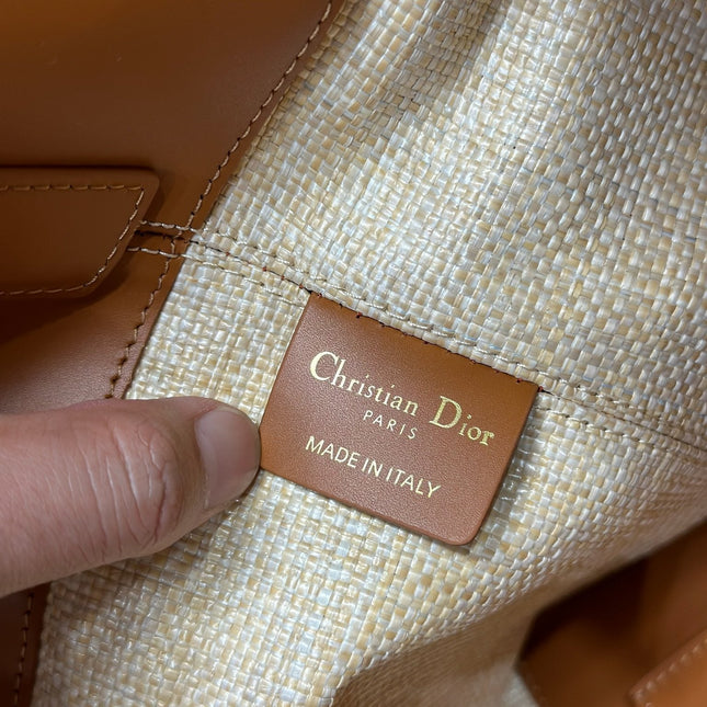 DIOR 26S TOUJOURS BAG 37 IN BROWN AND BEIGE RAFFIA