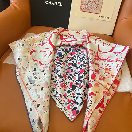 CHANEL 25S SCARF 90 IN SILK TWILL 700818