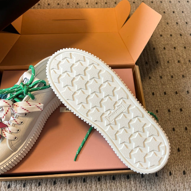MIUMIU 26S SNEAKERS 50MM IN SAND BEIGE SUEDE