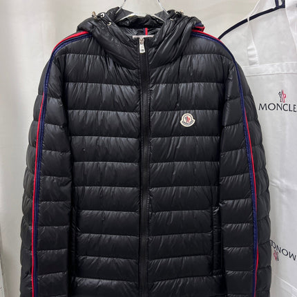 MONCLER 26S QUILTED DOWN JACKET 812