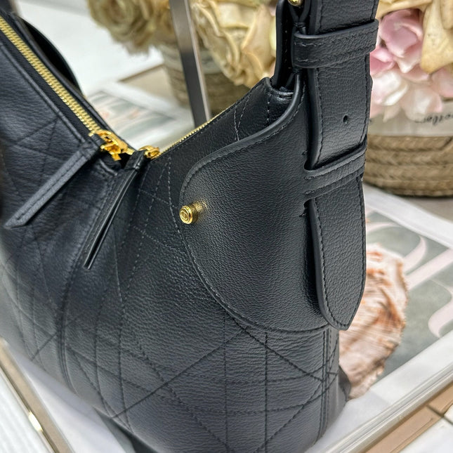 DIOR 26S VOYAGE BAG 22 IN BLACK CALFSKIN