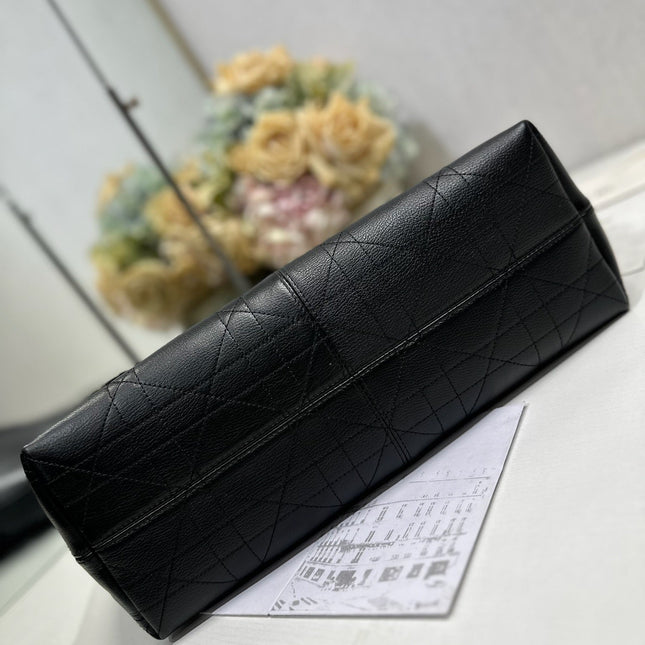 DIOR 26S VOYAGE BAG 34 IN BLACK CALFSKIN