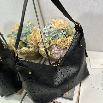 DIOR 26S VOYAGE BAG 34 IN BLACK CALFSKIN