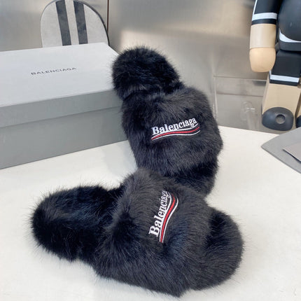 BALENCIAGA 25S FUR SLIPPERS IN BLACK FAUX SHEARLING
