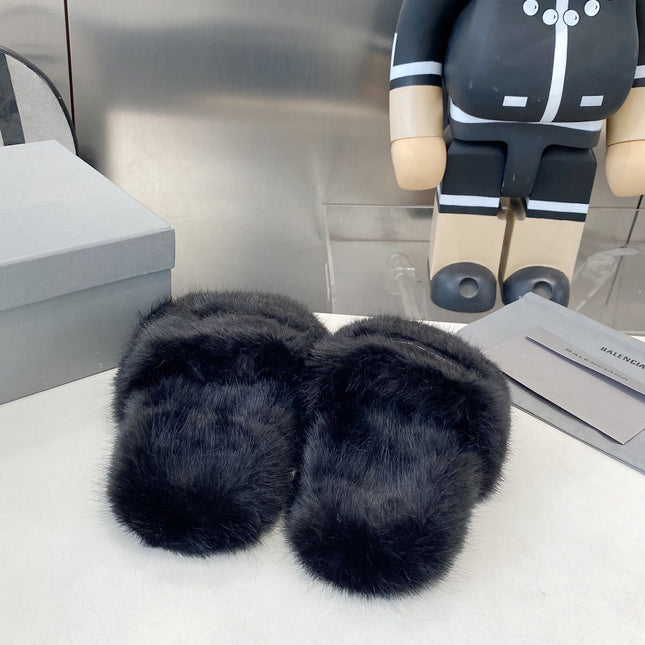 BALENCIAGA 25S FUR SLIPPERS IN BLACK FAUX SHEARLING