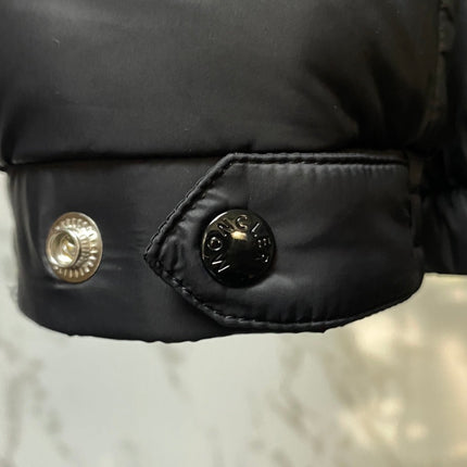 MONCLER JACKET STYLE 322