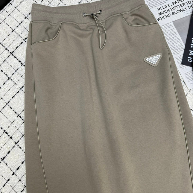 PRADA 26S MIDI SKIRT 606