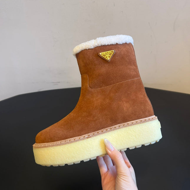 PRADA 25S ANKLE BOOTS 40 MM IN BROWN SUEDE SHEARLING-LINED