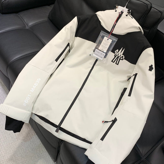 MONCLER 25S JACKET 374