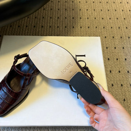 LOEWE 26S ONDA MULE 45MM IN WINE RED EMBOSSED CROCODILE CALFSKIN