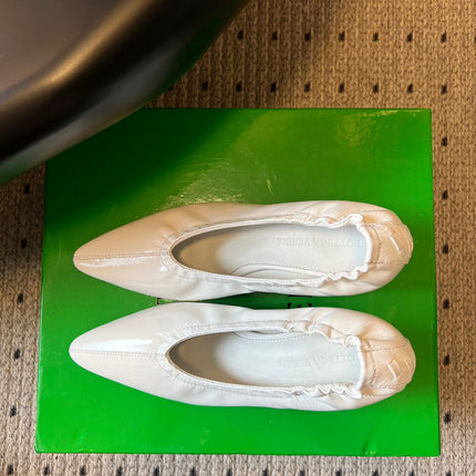 BOTTEGA VENETA 26S HIGH HEELS 40 MM IN WHITE CALFSKIN