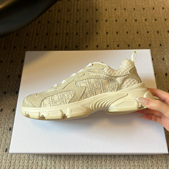 DIOR 26S VIBE SNEAKER 55MM IN BEIGE DIOR OBLIQUE LUSENTI EMBROIDERED COTTON AND SUEDE
