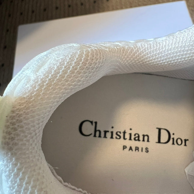 DIOR 26S VIBE SNEAKER 55MM IN BEIGE DIOR OBLIQUE LUSENTI EMBROIDERED COTTON AND SUEDE