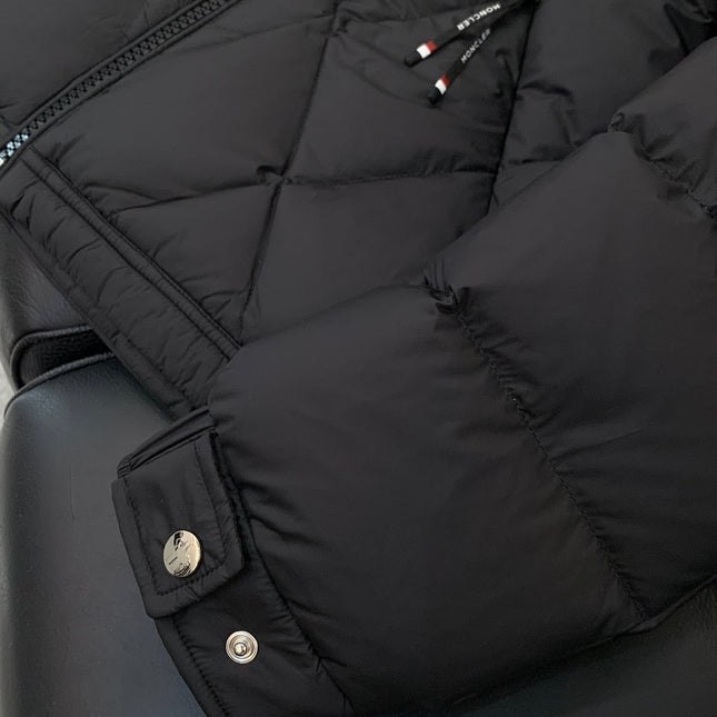 MONCLER 25S DOWN JACKET 393