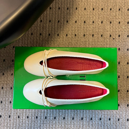 BOTTEGA VENETA 26S ESPADRILLE BALLET FLATS IN WHITE LAMBSKIN