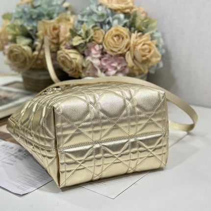 DIOR 26S TOUJOURS BAG 23 IN GOLD CALFSKIN