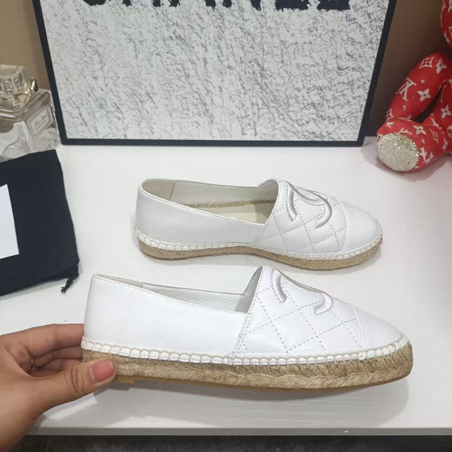 CHANEL 26S ESPADRILLE LOAFERS IN WHITE CALFSKIN WITH ROPE SOLE