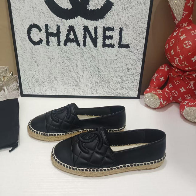 CHANEL 26S ESPADRILLE LOAFERS IN BLACK CALFSKIN WITH ROPE SOLE