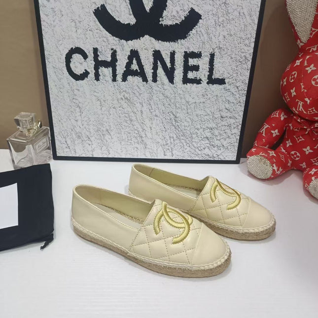 CHANEL 26S ESPADRILLE LOAFERS IN BEIGE CALFSKIN WITH ROPE SOLE
