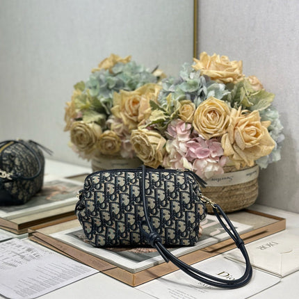 DIOR 26S BOW POUCH BAG 20 IN BLACK AND BEIGE OBLIQUE JACQUARD