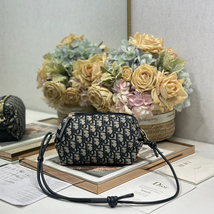 DIOR 26S BOW POUCH BAG 20 IN BLACK AND BEIGE OBLIQUE JACQUARD