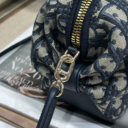 DIOR 26S BOW POUCH BAG 20 IN BLACK AND BEIGE OBLIQUE JACQUARD