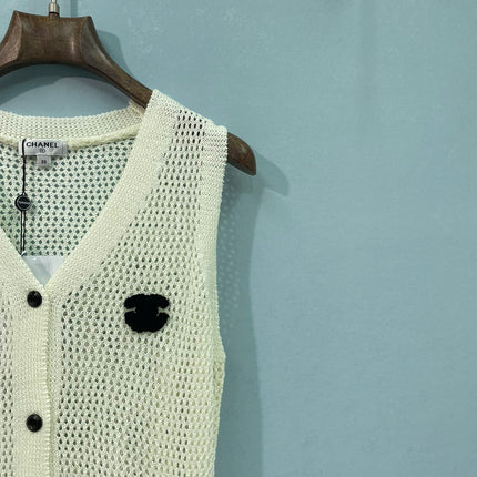 CHANEL 26S SLEEVELESS SWEATER STYLE 1055