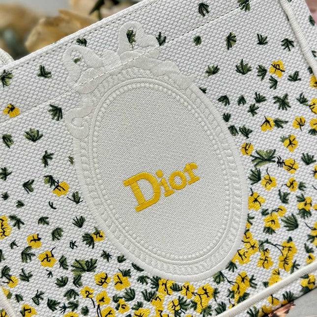 DIOR 26S BOOK TOTE BAG 26 IN WHITE FLORAL EMBROIDERY BAYADERE FABRIC