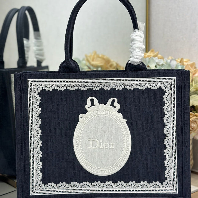 DIOR 26S BOOK TOTE BAG 36 IN BLACK AND WHITE LACE BAYADERE FABRIC