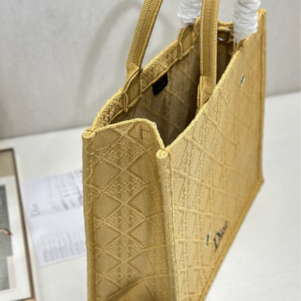 DIOR 26S BOOK TOTE BAG 42 IN BEIGE BAYADERE FABRIC D-STRIPES EMBROIDERY