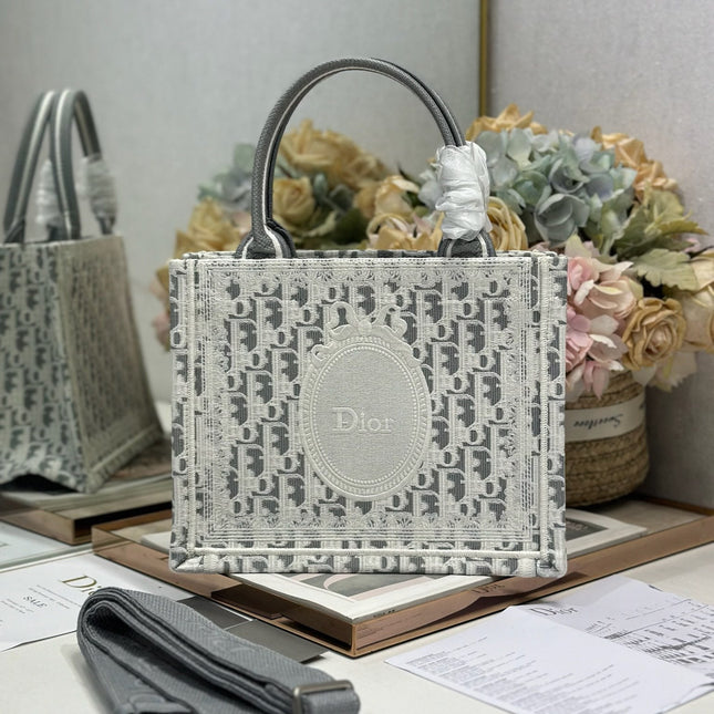 DIOR 26S BOOK TOTE BAG 26 IN GREY AND WHITE OBLIQUE JACQUARD