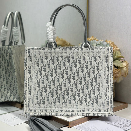 DIOR 26S BOOK TOTE BAG 36 IN GREY AND WHITE OBLIQUE JACQUARD