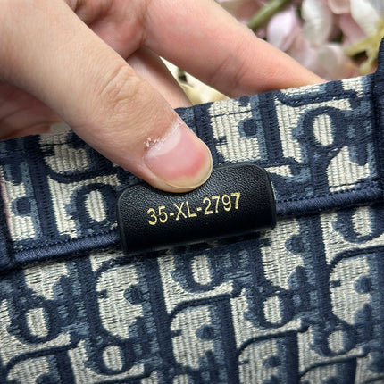 DIOR 26S BOOK TOTE BAG 26 IN NAVY BLUE AND BEIGE OBLIQUE FABRIC