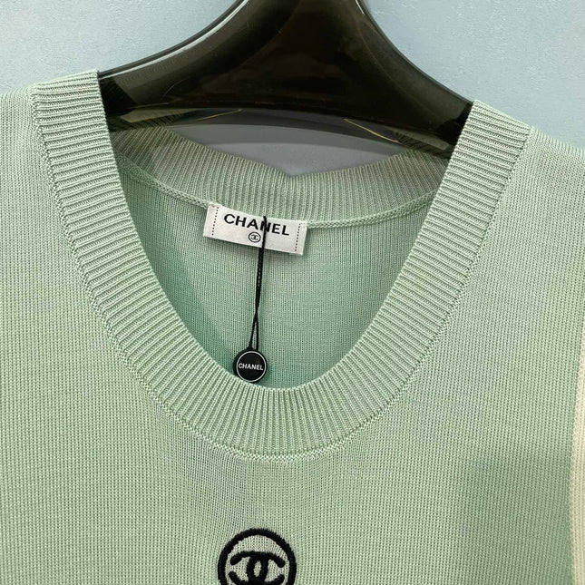 CHANEL 26S SLEEVELESS KNIT TOP 1492