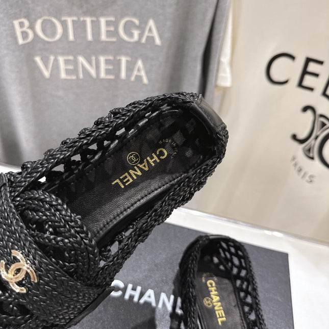 CHANEL 26S BRAIDED MULE IN BLACK WOVEN LEATHER